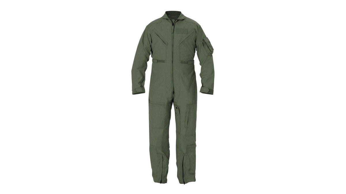 Overol de vuelo CWU-27/P de Nomex, de Propper, en color verde, visto de frente.
