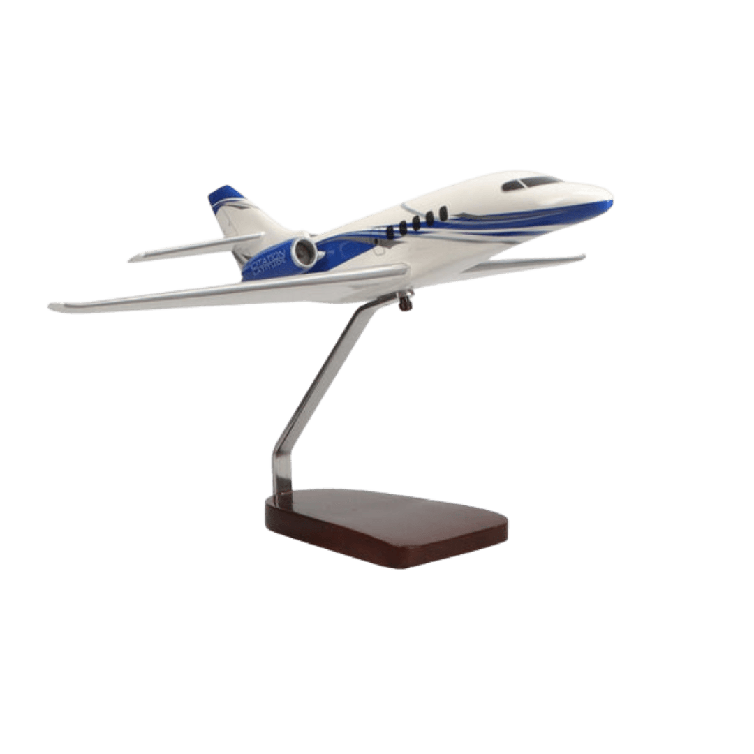 Cessna® Citation Latitude Edición Limitada Modelo Grande de Caoba - Aero Tienda