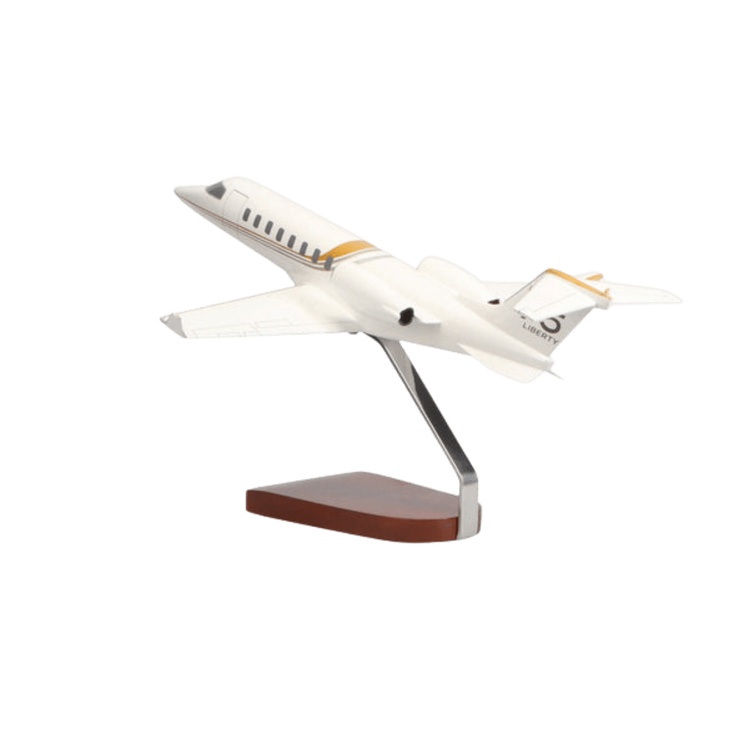 Modelo Grande de Caoba Learjet 75 de Edición Limitada - Aero Tienda