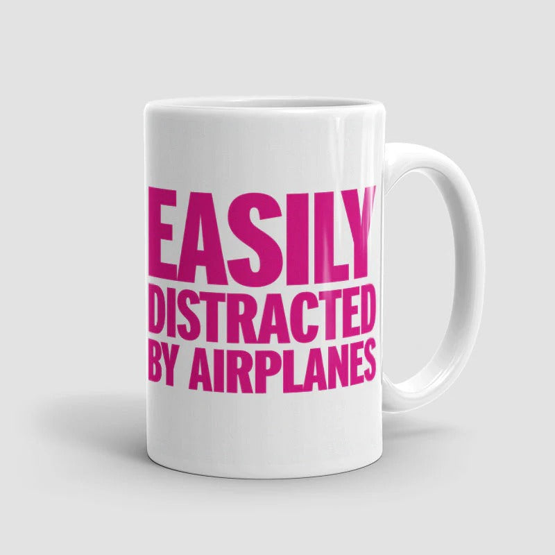 Taza "Me distraigo fácilmente con los aviones"
