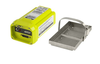 Artex ELT 345 con antena