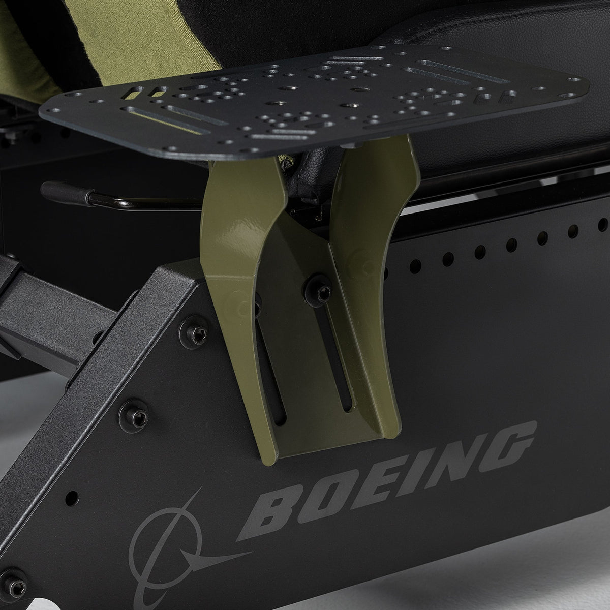 Next Level Racing Flight Simulator Boeing Military Edition | Cabina de Simulador de Vuelo - vista 9 - Aero Tienda